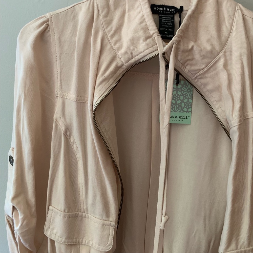 jacket - Picture 2 of 2